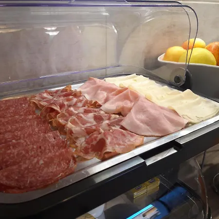 Aly&emy 住宿加早餐酒店 Limpiddu