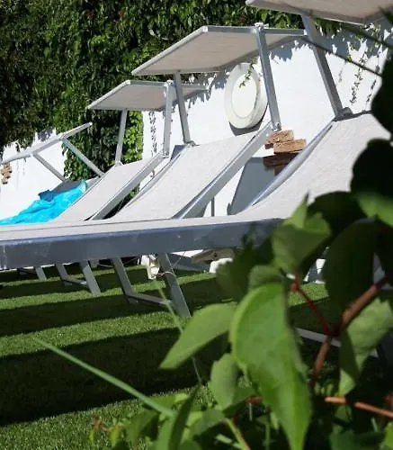 Aly&emy Bed & Breakfast Limpiddu